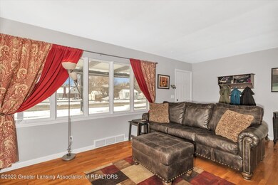 1010 N Waverly Rd, Lansing, MI 48917 - photo 7