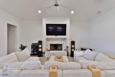 4526 Crosley Ln, Abilene, TX 79606 - photo 4