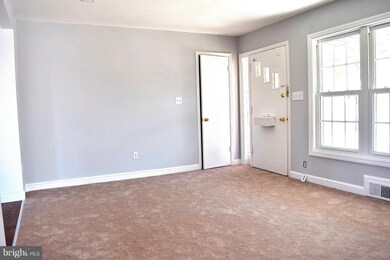 4802 55th Ave, Hyattsville, MD 20781 - photo 3