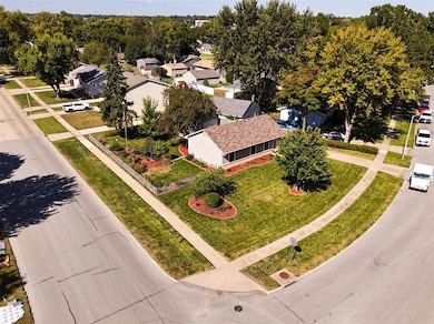 1206 3rd Ave SE, Altoona, IA 50009 - photo 2