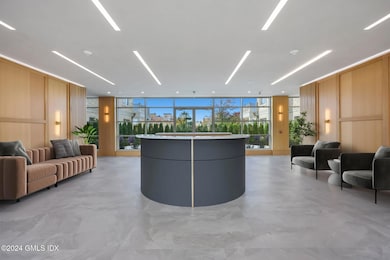 70-web-or-mls-71-havemeyer-pl-unit-302s