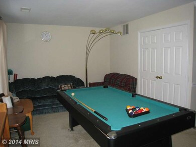 13168 Diamond Mill Dr, Herndon, VA 20171 - photo 2