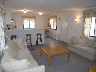 18 Boyle St, Lincoln, NH 03251 - photo 2