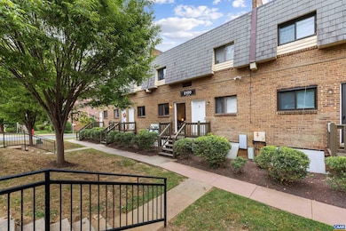 2100 Jefferson Park Ave, Charlottesville, VA 22903 - photo 3