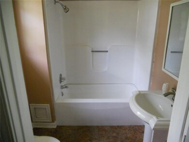 Master Bath/Spa.