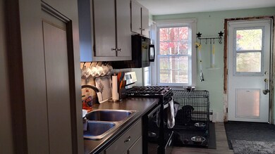 294 River Rd, Claremont, NH 03743 - photo 6