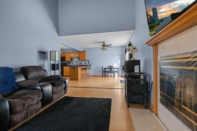 2333 Williams Dr, Burnsville, MN 55337 - photo 3