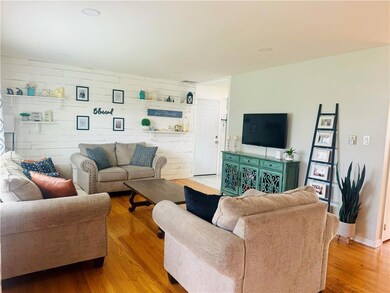 341 Roosevelt St, Freemansburg, PA 18017 - photo 7