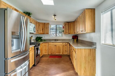 4 Kitchen 3