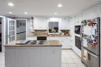 7 Oak Point Rd, Saugus, MA 01906 - photo 5