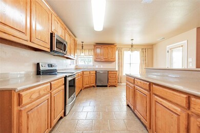 122 Westend Ln, Weatherford, TX 76088 - photo 2