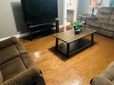 204 Marengo St, Cleburne, TX 76033 - photo 5