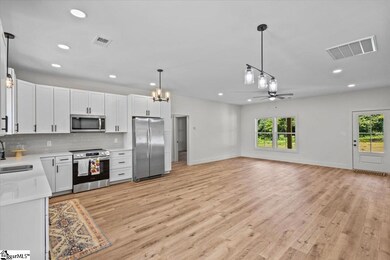 721 Boling Rd, Taylors, SC 29687 - photo 5