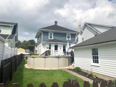 211 Mauch Chunk St, Nazareth, PA 18064 - photo 4