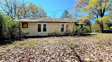 1117 S Meeting St, Statesville, NC 28677 - photo 3