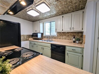 6576 Charles St, Shawnee, KS 66216 - photo 7