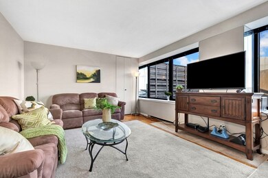 Harbor Towers unit 3H, Boston, MA 02110 - photo 2