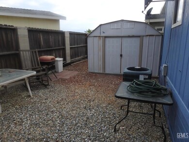 9305 Eastwind Cir, Bakersfield, CA 93306 - photo 4