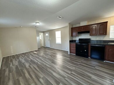 12130 S US Highway 41 unit 156, Gibsonton, FL 33534 - photo 2