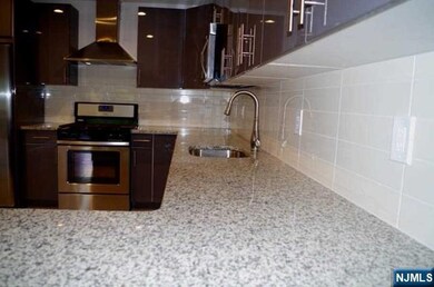 12 Wadsworth St unit 2, Wallington, NJ 07057 - photo 5