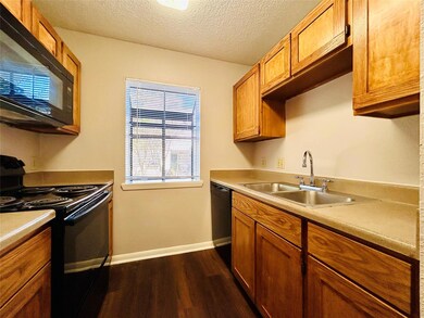 8906 Schick Rd unit B, Austin, TX 78729 - photo 7