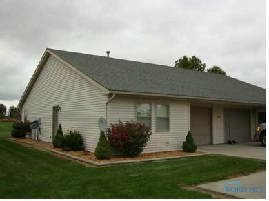 727 E Jackson St, West Unity, OH 43570 - photo 2