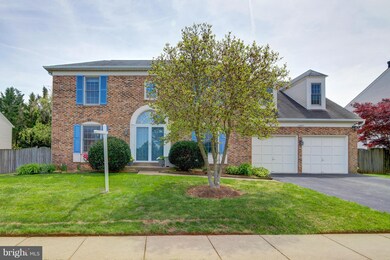 13577 Smallwood Ln, Chantilly, VA 20151 - photo 2