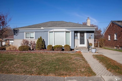 30120 Rush St, Garden City, MI 48135 - photo 2