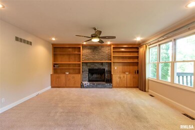 5301 N Rothmere Dr, Peoria, IL 61615 - photo 7