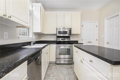 9200 Torrence Crossing Dr, Huntersville, NC 28078 - photo 6