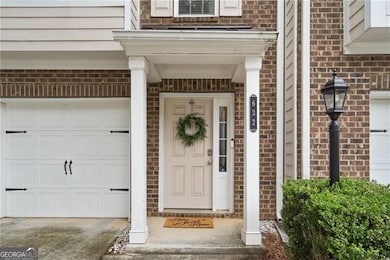 A smart investment or cozy home base, this condo      s front door opens to a world of possibilities near campus.