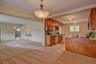 OPEN FLOORPLAN!!  HARD TO FIND IN AREA