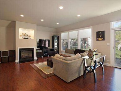 4018 Bluebird Ln, Rolling Meadows, IL 60008 - photo 3