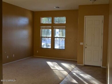 023-329778 - Living