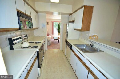 29 Cobber Ln, Baltimore, MD 21229 - photo 5