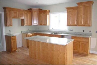 25 Beech St, Millis, MA 02054 - photo 2