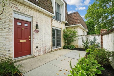 38-web-or-mls-2817-chateau-cir