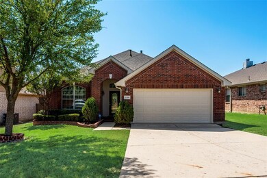 1300 Cedar Branch Dr, Wylie, TX 75098 - photo 2