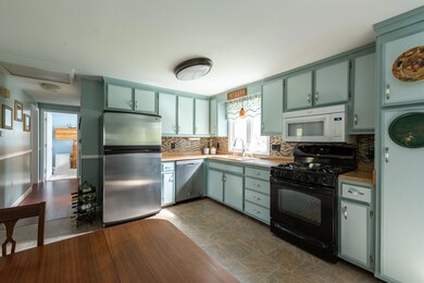 lakehome_westroad048