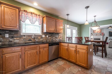 8905 Fox Chase Place, Louisville, KY 40228 - photo 6