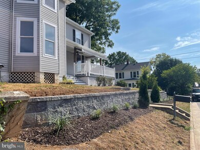 27 W 11th St, Front Royal, VA 22630 - photo 2