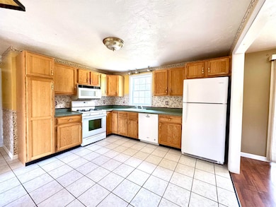 207 Blakely Farm Rd, Colebrook, NH 03576 - photo 6