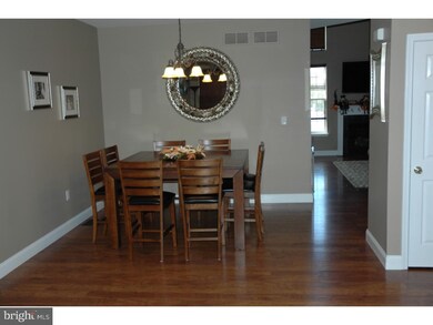 105 Cypress Ct, Woodbury, NJ 08096 - photo 4