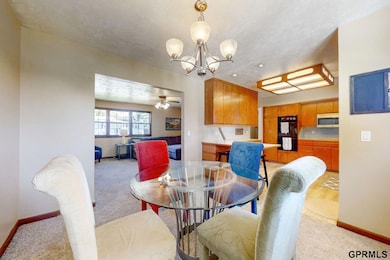 12217 Sandra Cir, Omaha, NE 68137 - photo 6