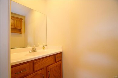 16 Weiser Ct unit 16, Womelsdorf, PA 19567 - photo 6
