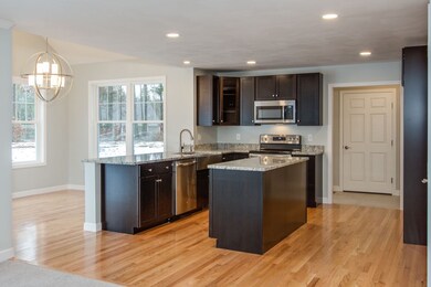 19 Weatherstone Rd unit Lot 88-25, Litchfield, NH 03052 - photo 5