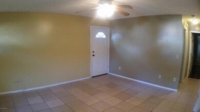 5117 Glen Alan Ct N, Jacksonville, FL 32210 - photo 3