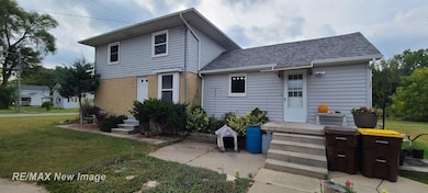 910 W Brady Rd, Chesaning, MI 48616 - photo 3