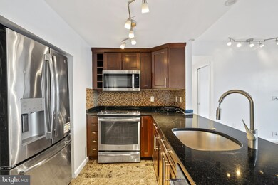 The Atrium unit 930, Arlington, VA 22209 - photo 3