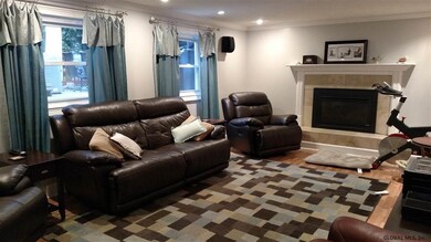 4316 Buckingham Dr, Schenectady, NY 12304 - photo 5